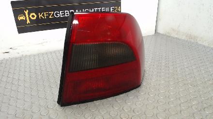 Heckleuchte / Rückleuchte Rechts ( Facelift ) Opel Vectra B