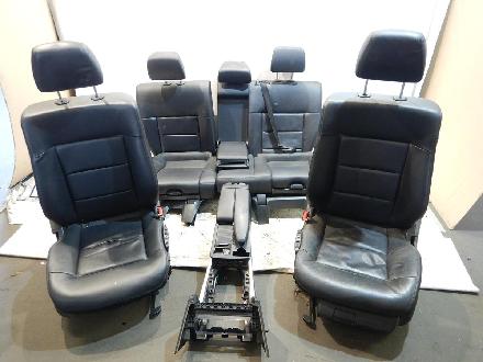 Mercedes E-Klasse W212 Kombi Sitzausstattung Leder mit Sitzheizung vorne und hinten , Ledersitze elektrisch verstellbar , Sitze mit Mittelkonsole