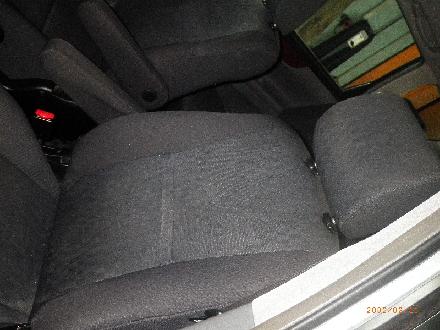 Sitz links vorne TOYOTA Avensis Verso (M2)