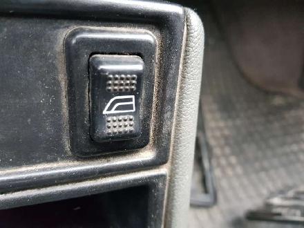 Schalter für Fensterheber rechts vorne Ford Fiesta III (GFJ)