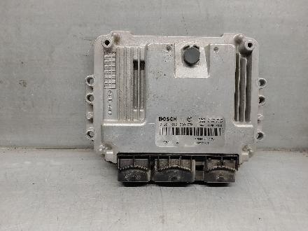 Steuergerät Motor Renault Scenic II (JM) 8200527725