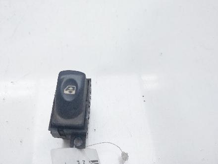 Schalter für Fensterheber links vorne Renault Laguna I (B56) 7700417484B