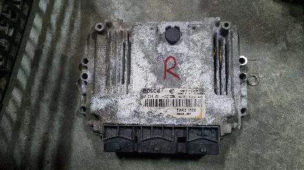 Steuergerät Motor Renault Master II Kasten () 0281011432