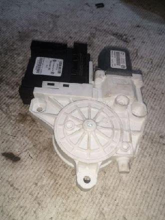 Motor Fensterheber rechts VW Tiguan I (5N) 0130822467