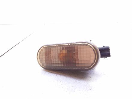 Blinker Kotflügel links VW Passat Variant (3A5, 35I) 3A0949117B