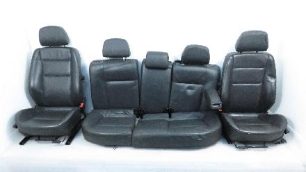 Sitzgarnitur komplett Leder geteilt Opel Astra H Caravan ()