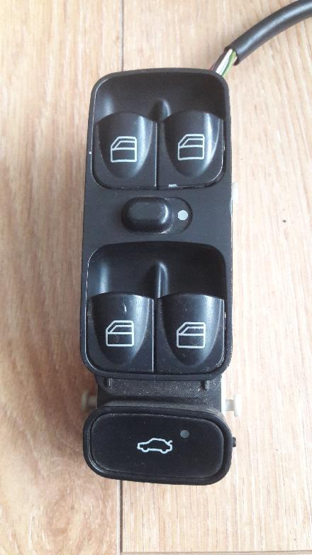 Schalter für Fensterheber links vorne Mercedes-Benz C-Klasse (W203) A2038200110