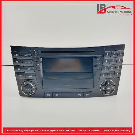 Navigationssystem CD-Radio MERCEDES E-KLASSE W211 KOMBI E220 CDI 110 KW A2118703689 BE7036 51089553