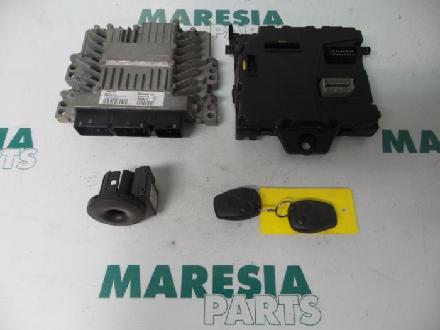 8201044235 Steuergerät Motor RENAULT Kangoo Rapid (FW0)