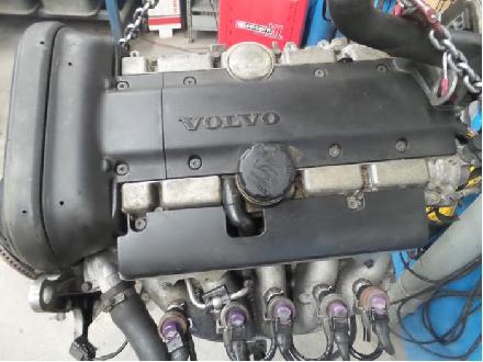 Motor ohne Anbauteile (Benzin) VOLVO V70 II Kombi (285)
