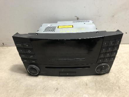 Radio ORIGINEEL 2118702889 Mercedes-Benz E (W211) Limousine 2.2 E-220 CDI 16V (OM646.961) 2006