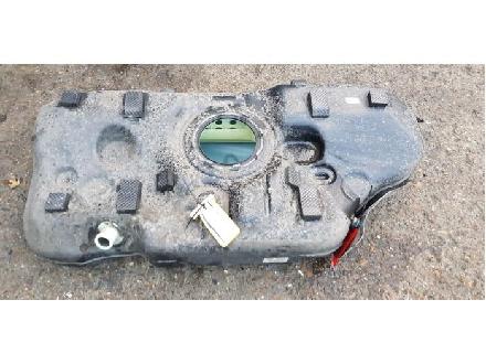 Tank HYUNDAI i30 (PD) 31100S000