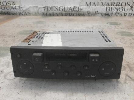 Radio Renault Laguna II (BG) Schrägheck 5-drs 1.9 dCi 120 (F9Q-750)