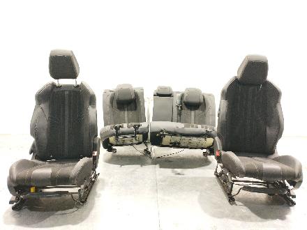 Sitze + Rückbank Peugeot 3008 II (M4/MC/MJ/MR) Großraumlimousine 1.6 16V PureTech 180 (5GF)